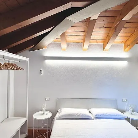 Apartmán Attico Garibaldi Vista *