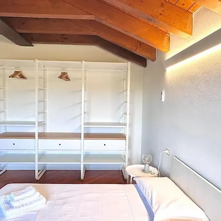 Attico Garibaldi Vista Apartmán Desenzano del Garda